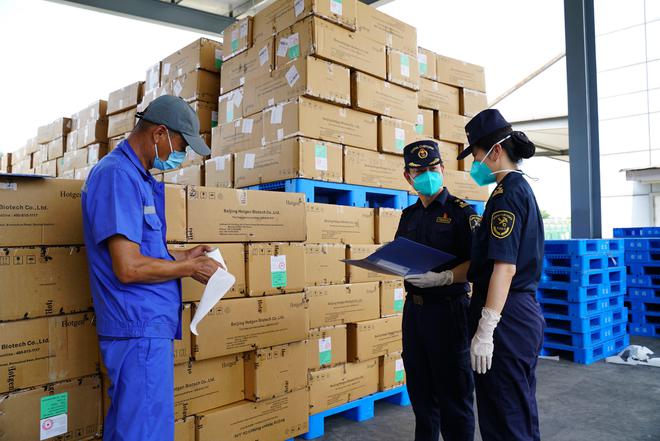 逆勢突破10萬噸！上半年成都航空口岸進出口貨物量創歷史新高